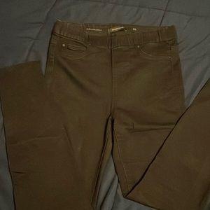 High rise black skinny Jean